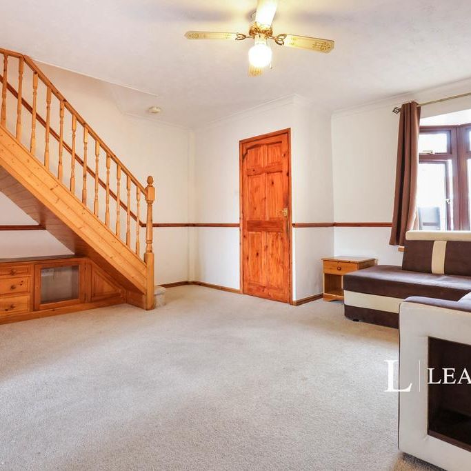 4 bedroom detached house to rent - Photo 1