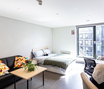 High Spec studio in Prime location - Photo 3