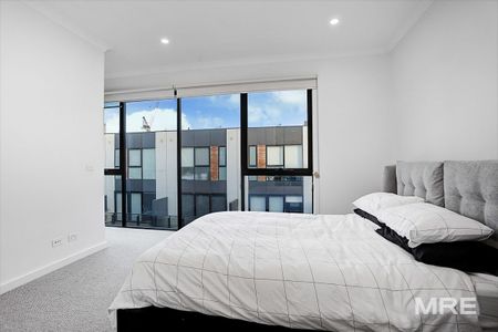 12 Candle Road, Port Melbourne - Photo 5