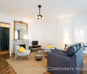Rue du Rocher, - Photo 2