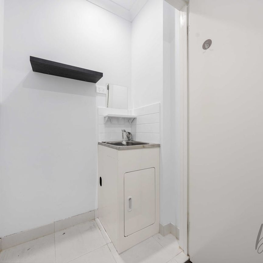 MODERN LIVING IN THE HEART OF CRAIGIEBURN - Photo 1