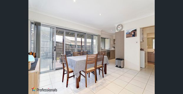 QUALITY FAMILY TOWNHOUSE - Photo 1