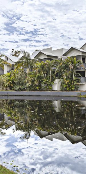 Lakeside retreat - Photo 1