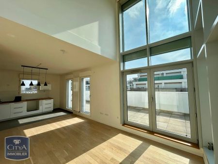 Appartement à louer 4 pièces 101.09m² - Photo 2