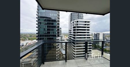 Modern 2-Bedroom Apartment in the Heart of Box Hill - Photo 3