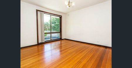 Spacious three bedroom unit - Photo 3