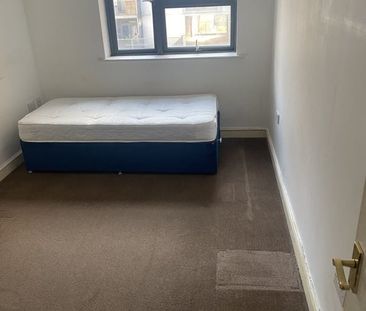 Room in a Shared Flat, Maltings Close, E3 - Photo 6