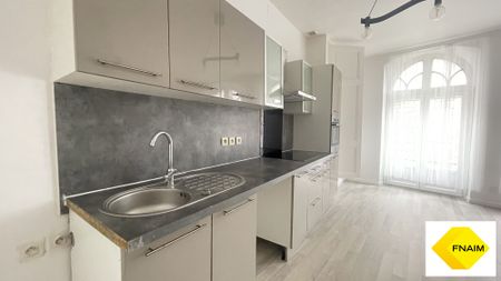 Location Appartement 4 pièces 95m² LAROQUE TIMBAUT 47340 - Photo 4