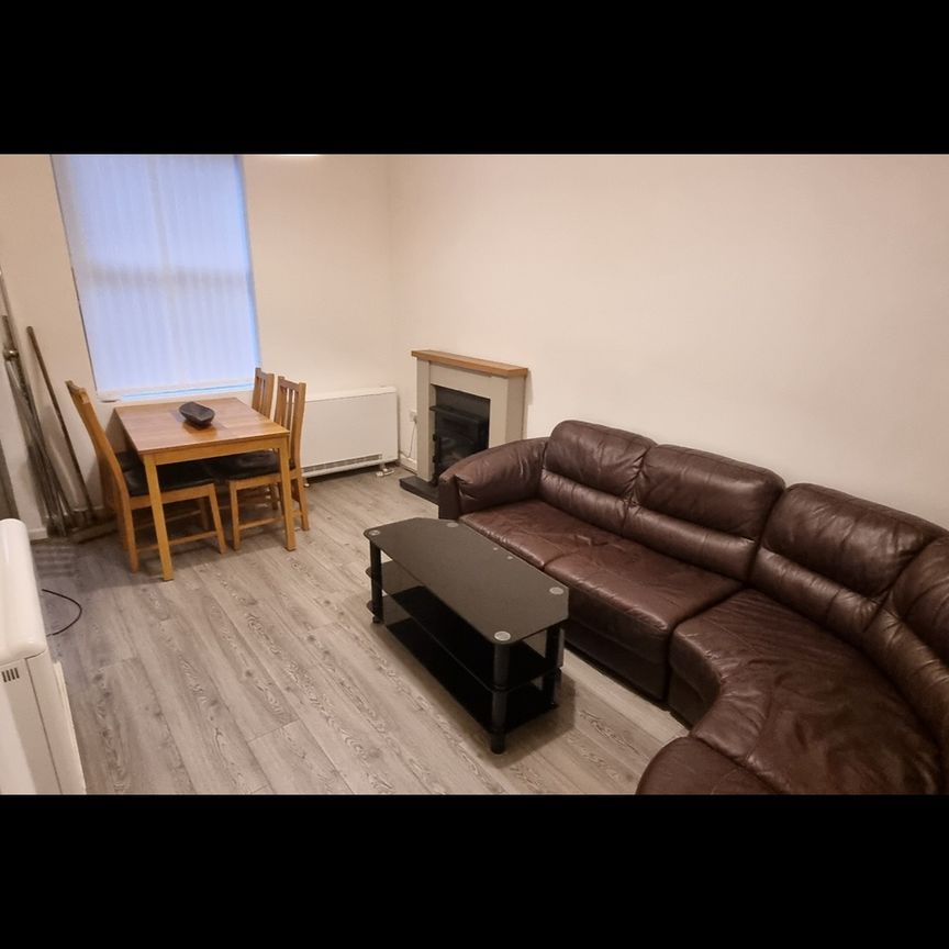 2 Bed End Terrace, Broxtowe Avenue, NG8 - Photo 1