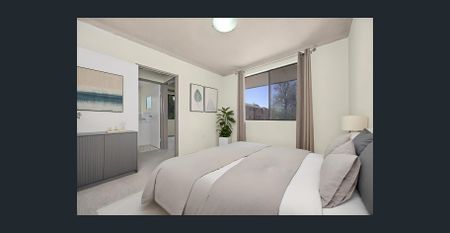 Quality two bedroom apartment in central locale - Photo 3