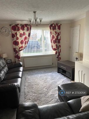 3 bedroom terraced house to rent - Photo 1