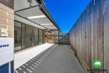 32 Rochelle Street, Moncrieff ACT 2914 - Townhouse For Rent | Domain - Photo 5