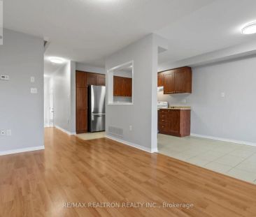 110 EXPEDITION CRESCENT - Photo 2