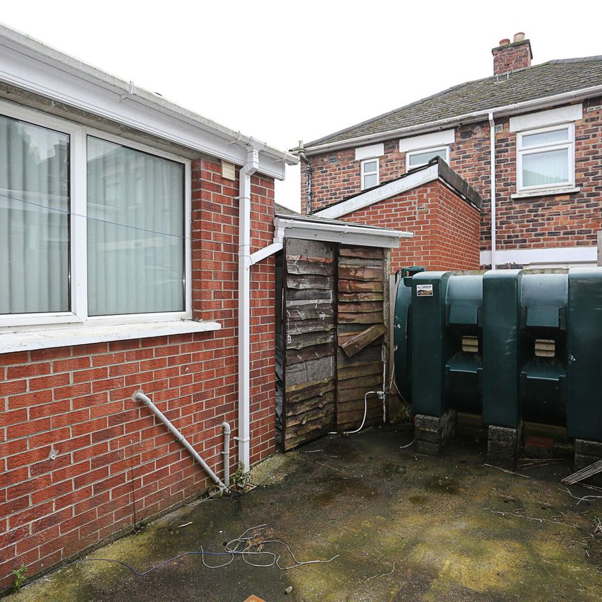 20 Dhu Varren Crescent, Belfast, BT13 3FL - Photo 1