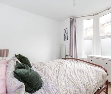 Camden Road, - Photo 2