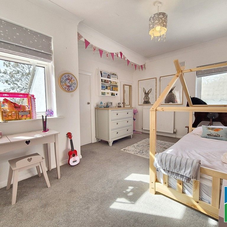 3 bed semi-detached house to rent in Greenway, Cheltenham, GL52 - Photo 1