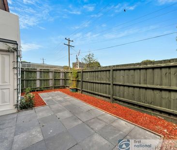 Unparalleled in quality and location - Photo 3