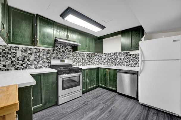 For Lease - 4502 Violet Road, Mississauga, Ontario - Photo 1