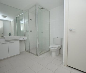 1012/100 Harbour Esplanade - Photo 2