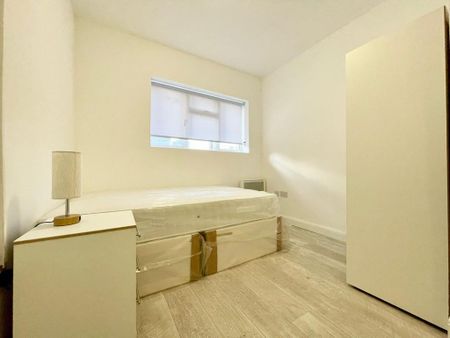 Studio to rent - Photo 3