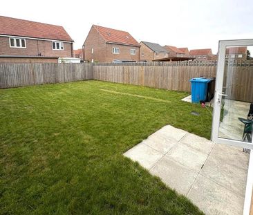 4 bedroom detached house to rent - Photo 3