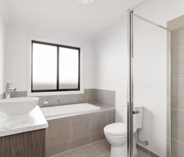 Saltwater Estate Stunner - Photo 2