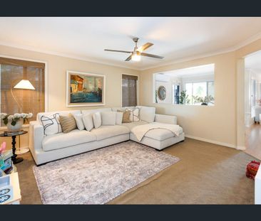 Stylish Family Home with Pool & Triple Garage in Crestwood Heights! - Photo 1