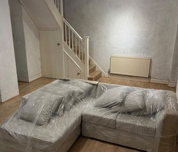 Room in a Shared House, Park Crescent, HA3 - Photo 2