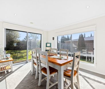 Spacious Family Haven - Photo 2