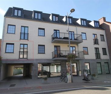 Appartement op de eerste verdieping met lift, terras en garage. - Photo 2