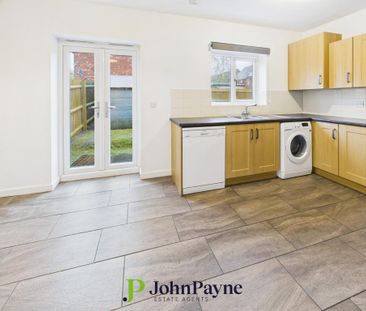 3 bedroom end of terrace house to rent - Photo 4