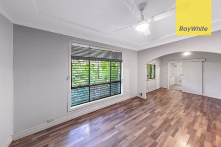 Charming Multi Room Family Home Situated On Parramatta CBD Fringe - Be Close To It All! - Photo 5