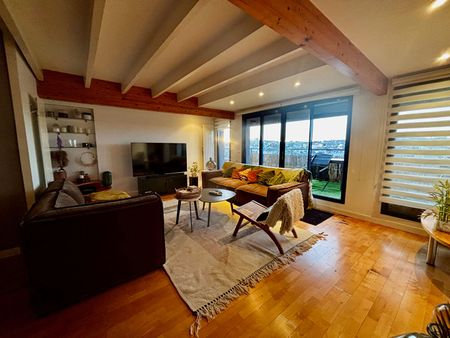 Appartement meublé en duplex 3 pièceS 94.87 m2 - Photo 2