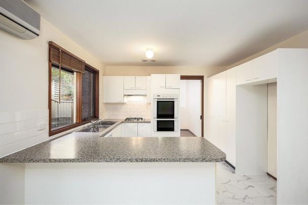 4 Woodglen Place, Cherrybrook, NSW 2126 - Photo 1