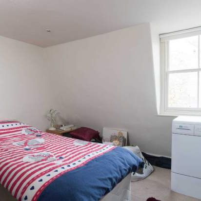 2 bedroom property to rent in Bath - Photo 1