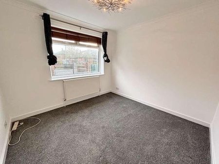 Lynmouth Close, Radcliffe, Manchester, M26 - Photo 3