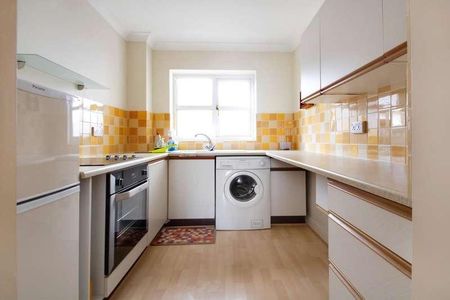 Sudbury, Suffolk, CO10 - Photo 5