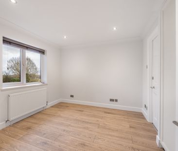 High Road, London, N20 - Photo 4