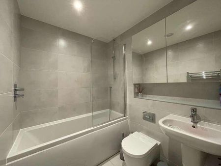 Churchwood Gardens, Forest Hill, London, SE23 - Photo 4