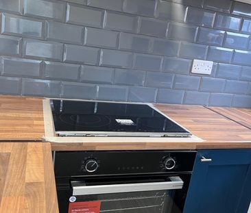 2 Bed Maisonette, Yewfield Road, NW10 - Photo 5