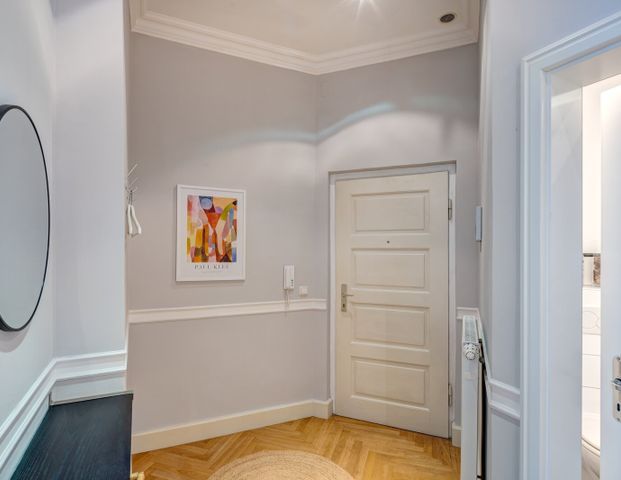 Beautifully furnished apartment in Gärtnerplatzviertel - Photo 1