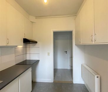 Ruim, lichtrijk appartement met 2 slaapkamers en bureau ruimte op c... - Foto 5