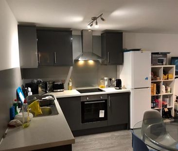 2 bedroom flat to rent - Photo 5