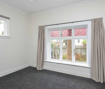 Tidy 3 Bedroom Home - Available Now! - Photo 1