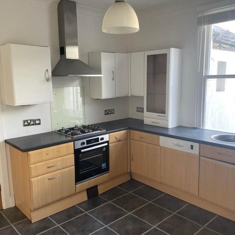 2 bedroom maisonette to rent - Photo 1