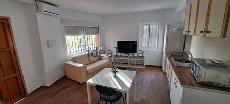 Alquiler de piso en Campanillas - Photo 3