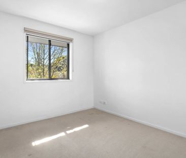 2 Bedroom Apartment with Two Car Spaces - Photo 4