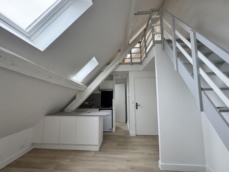 Location Appartement 1 pièce 15m² ORLEANS 45000 - Photo 2