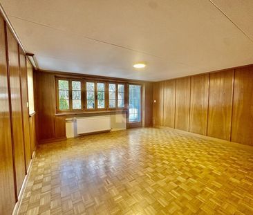 QUIETLY LOCATED IN A CENTRAL LOCATION - Foto 1