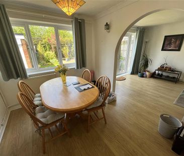 3 bedroom semi-detached house to rent - Photo 5